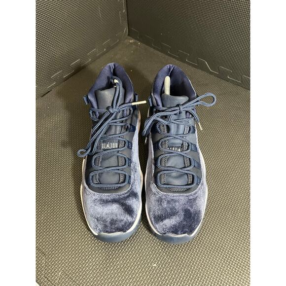 Nike Air Jordan 11 Retro Midnight Navy Velvet Shoes AR0715-441 Women’s‎ Size 10 - Picture 2 of 8